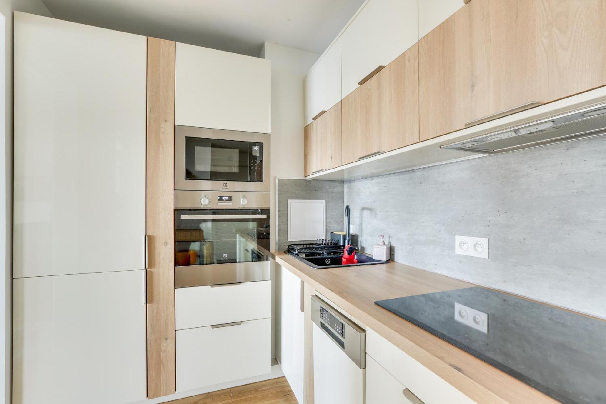 Paris Luxury Apartment 75M2 With Eiffel Tower View, 1 Min Metro, Parking Exterior photo