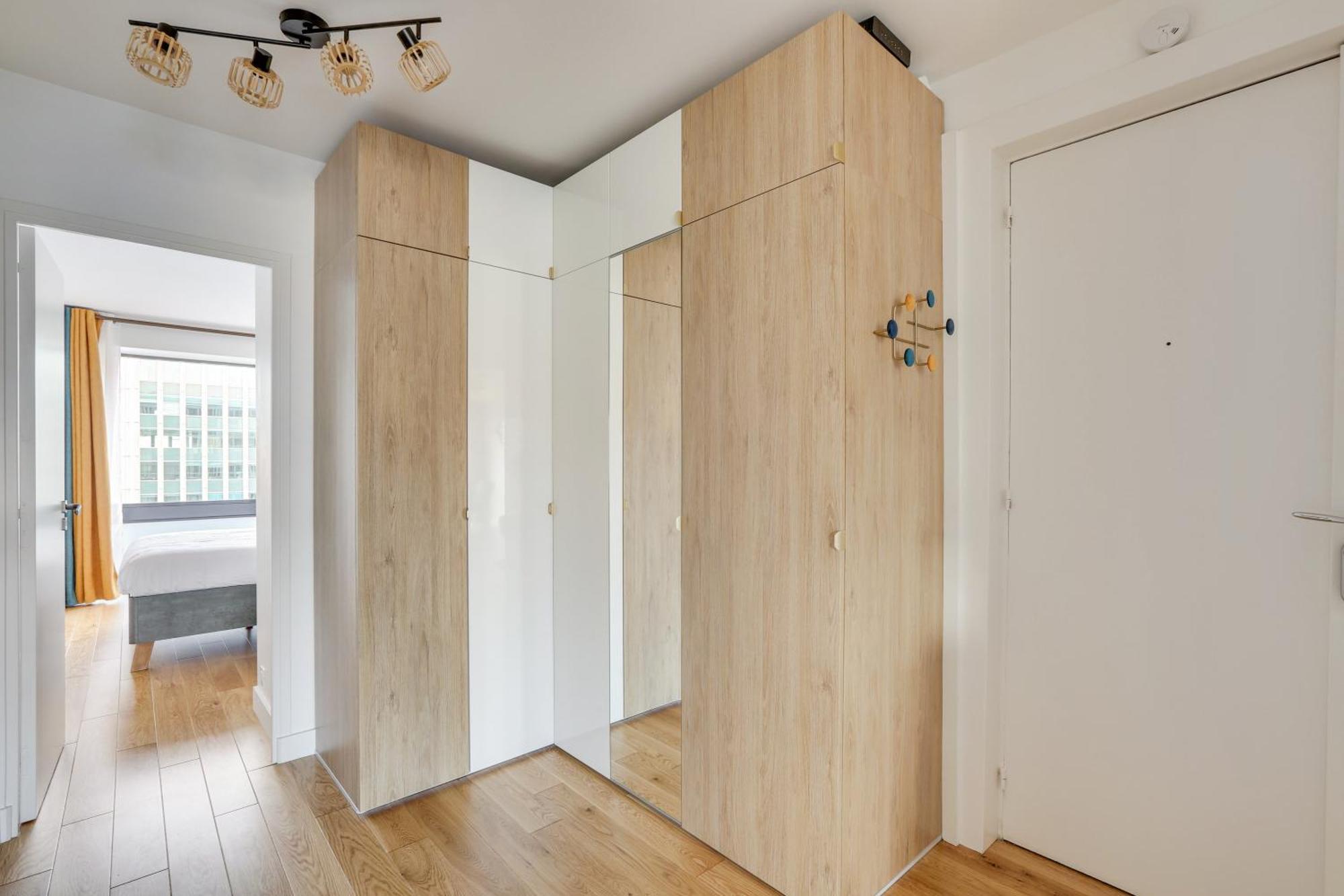 Paris Luxury Apartment 75M2 With Eiffel Tower View, 1 Min Metro, Parking Exterior photo